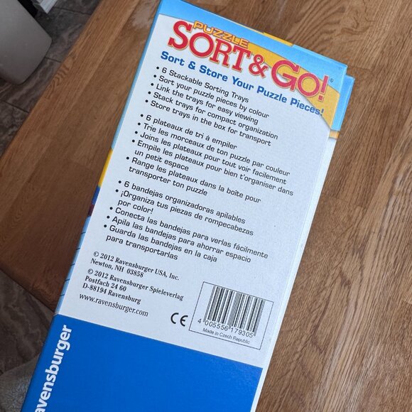 Ravensburger Puzzle Sort & Go Stackable Sorting Trays - Picture 3 of 10